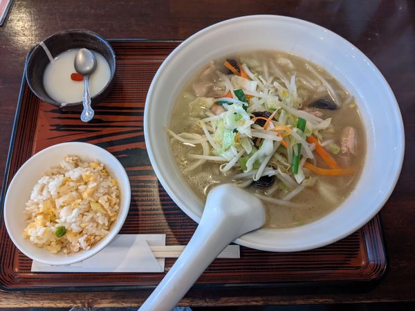 「湯麺：900円」@中華料理 楼蘭の写真