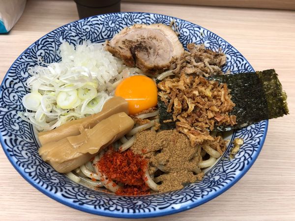 「冷やしまぜそば大950」@狼煙 大宮店の写真