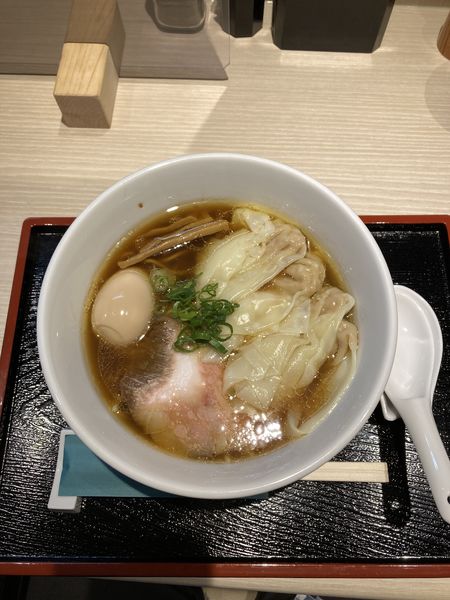 「特製醤油中華そば　＋わんたん（生姜）」@中華そば なかはらの写真