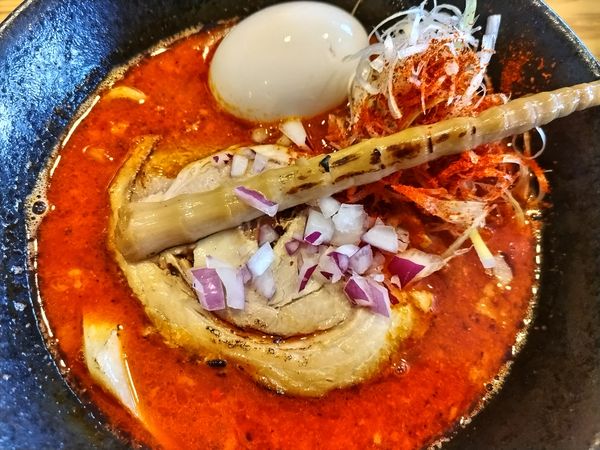 「濃厚辛味噌」@麺屋琥珀の写真