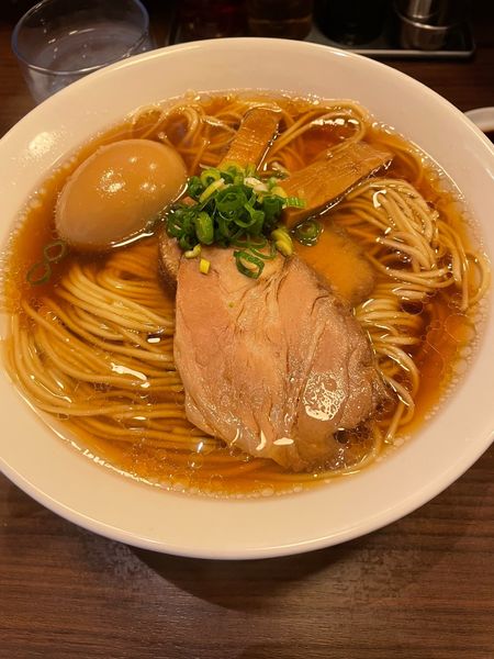 「味玉中華そば（大盛）+ハーフ餃子」@中華そばと餃子の写真