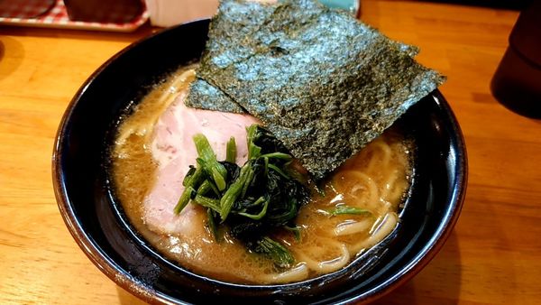 「醤油」@横浜家系ラーメン ぶっちぎり家の写真