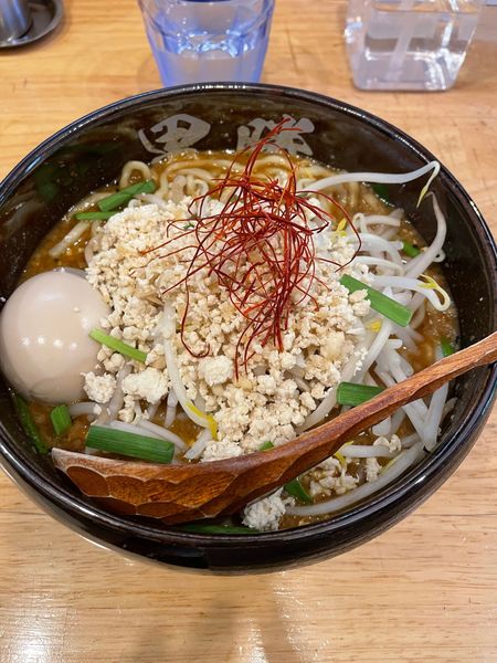 「カレー味噌ラーメン（大盛）」@味噌らーめん専門 黒勝の写真