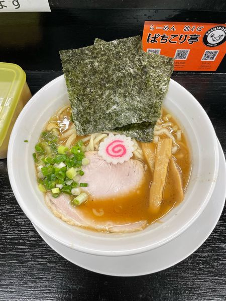 「ラーメン(800円)」@ばちこり亭の写真