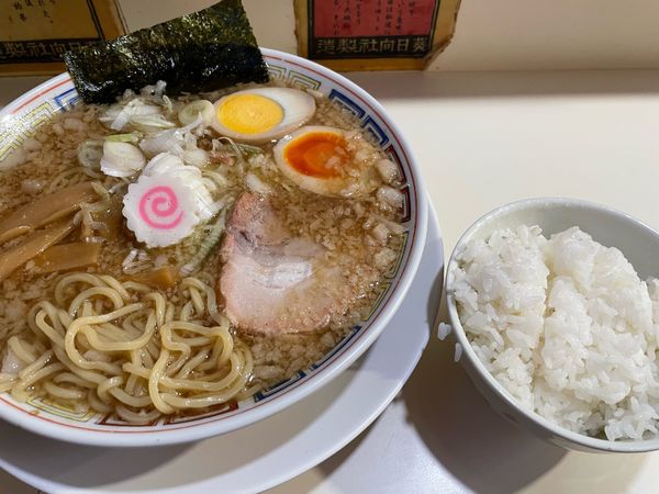 「味玉ラーメン830円」@ラーメン ヒマワリ 東十条本店の写真
