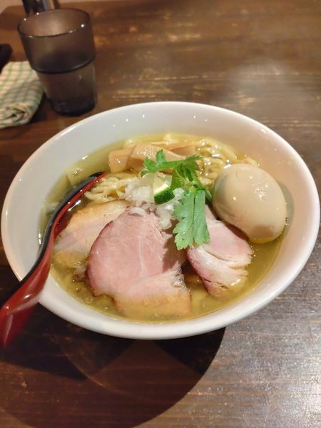 「限定　蟹と貝出汁そば手揉み麺　味玉」@麺処 青野の写真