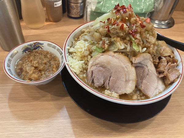 「大ラーメン(全部、アレ)¥930+豚1枚¥80+肉アブラ¥100」@ラーメン豚山 恵比寿店の写真