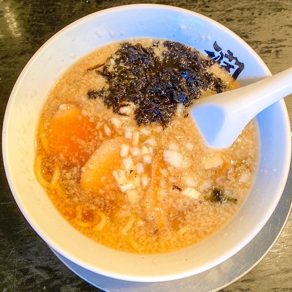 「中華そば（半麺）¥840」@酒麺亭 潤 燕総本店の写真