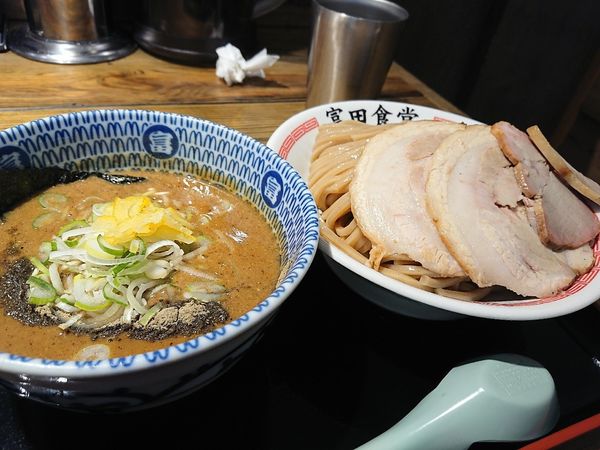 「濃厚特製つけ麺」@松戸中華そば 富田食堂の写真
