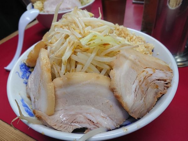 「小豚ラーメン」@モッコリ豚の写真