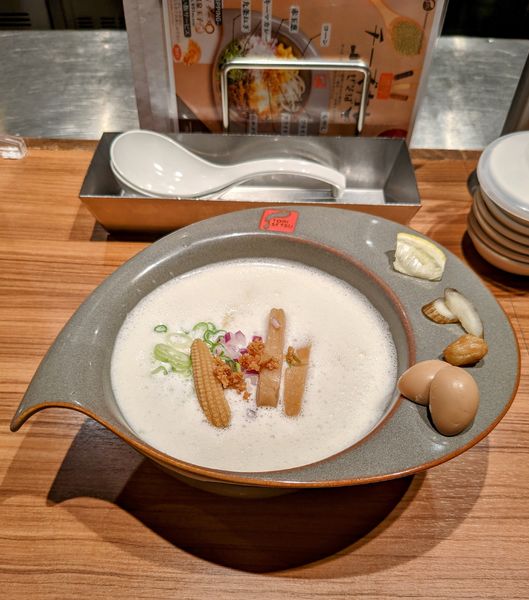 「鶏白湯　900円」@RAMEN FACTORY TORISETSUの写真