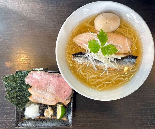 「★＜恒例月1限定＞特製 秋実秋刀魚塩焼らぁめん🍜¥1,400」@麺処 夏海の写真