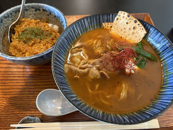 「【限定】スパイスカレーラーメン980円＋ミニカレー350円」@Omirukの写真