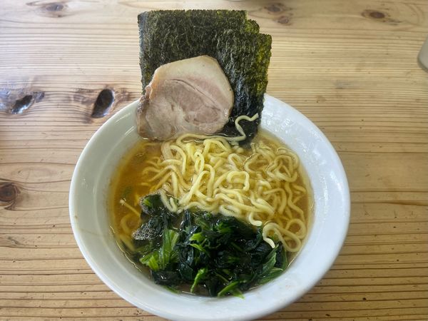 「ラーメン並（カタコイオオメ）＋無料ライス」@湘南乃家の写真