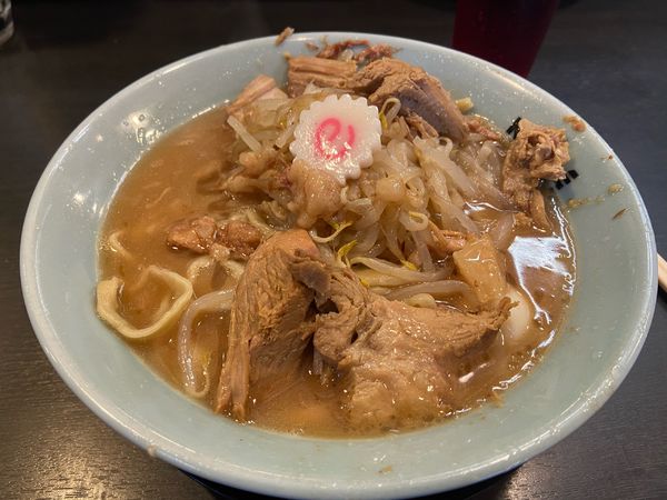 「ラーメン950円 麺少なめ」@自家製麺 No11の写真