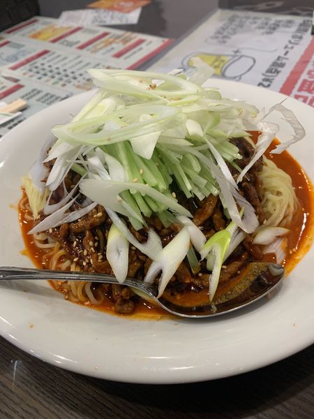 「四川牛肉まぜそば」@中国料理 鳳翔の写真