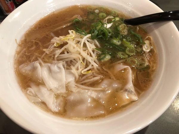 「ワンタン麺」@中華料理 一味の写真