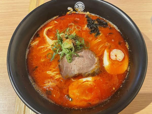 「辛味白湯ラーメン+味玉」@ひるがお アクアシティお台場店の写真