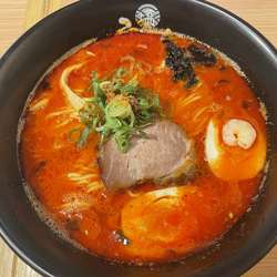 辛味白湯ラーメン+味玉