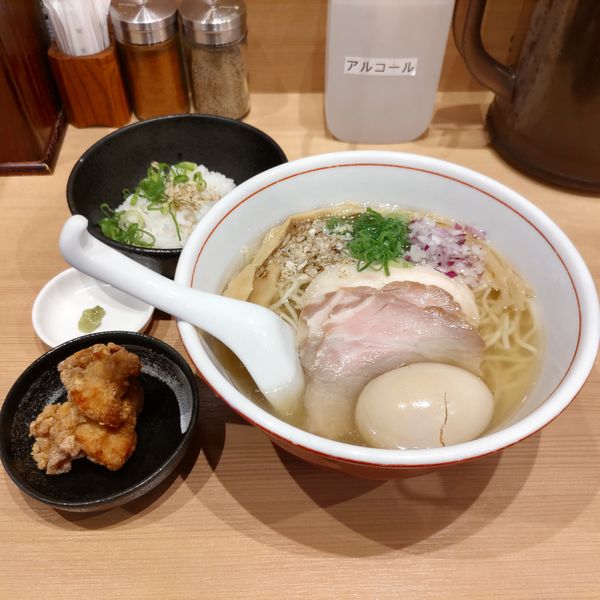 「特製鯛そば(塩)·鯛茶漬け·唐揚げ」@鶏そば鯛そば きょうすけの写真