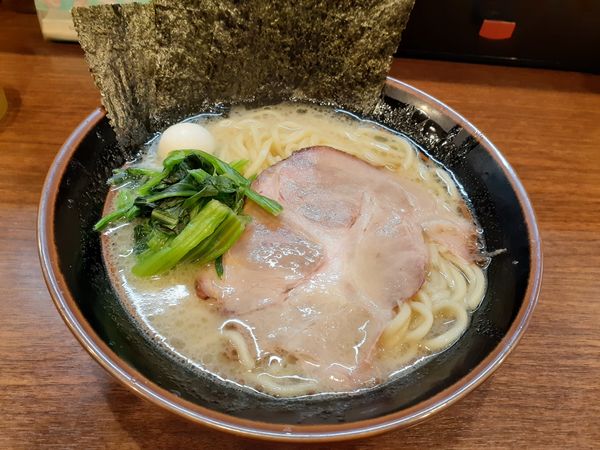 「塩ラーメン」@横浜家系ラーメン 大岡家 鶴川店の写真