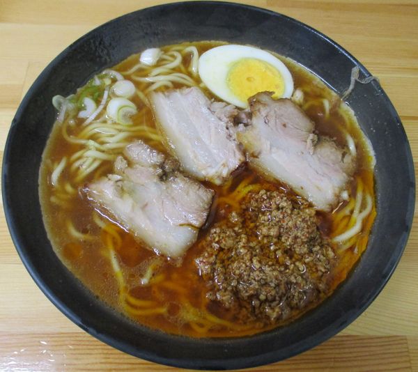 「半辛ラーメン（並）700円」@北大塚ラーメンの写真