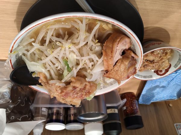 「小ラーメン830+味あぶら」@豚山 武蔵小杉店の写真