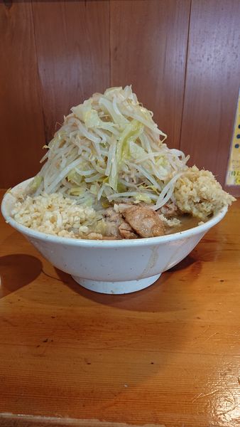 「ラーメン小 野菜 、にんにく、しょうが」@ラーメン 滋悟郎の写真