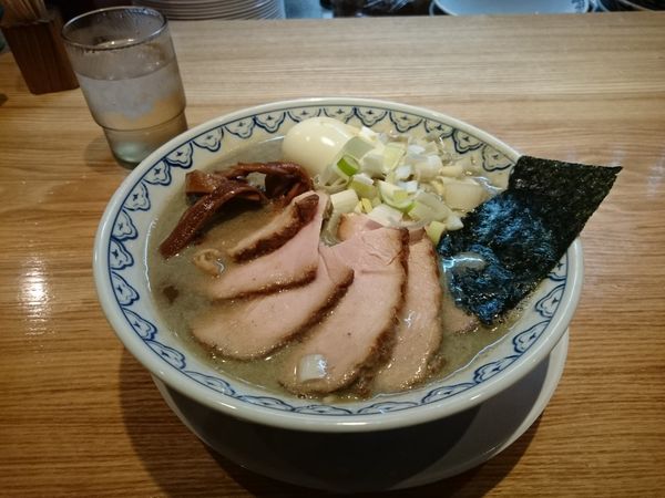 「煮干しらーめん上」@つじ田 奥の院の写真