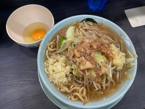 「ラーメン半分¥950(ちょい野菜ニンニクショウガ)」@オリバーヌードルの写真