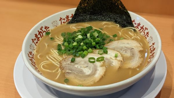 「ラーメン（850円）」@九州大分らぁめん たまがった 伊勢佐木町店の写真