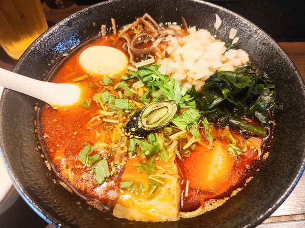 「味玉赤塩そば」@柳屋 銀次郎の写真