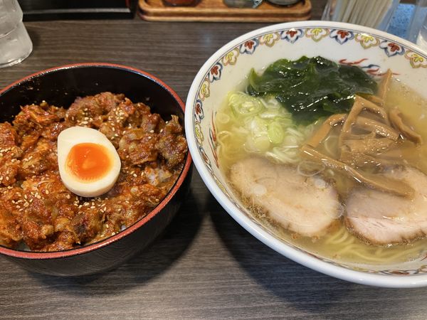 「塩ラーメン＆ハラミ丼」@松虎亭の写真