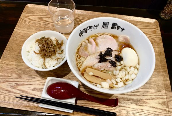 「煮干らぁ麺 with味玉/玉ねぎ ちりめん山椒ご飯小」@煮干し中華そば 昌まさの写真