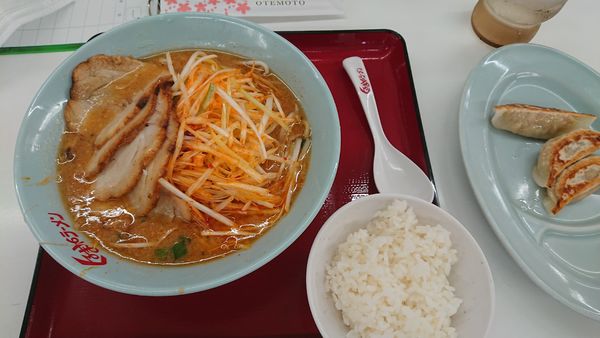 「ネギ味噌チャーシューメン＋サービスライス＋半餃子」@くるまやラーメン 印西木下東店の写真