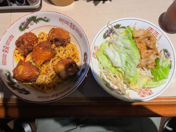 「ハイパー唐揚げボンバー　ホルモン」@DEBU SOBA REPUBLIC 北部市場店の写真