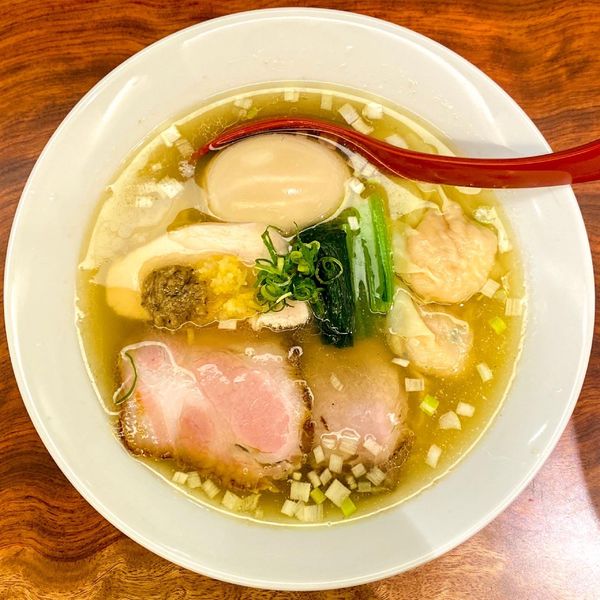 「特製塩そば ¥1,150」@三馬路 東京店の写真