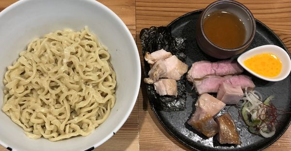 「あぶらそば　1000円　得肉三昧　800円」@らーめん かねかつの写真