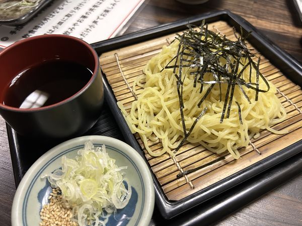 「【本日の日替り】ざるラーメン400円 他いろいろ」@サラリーマンの写真