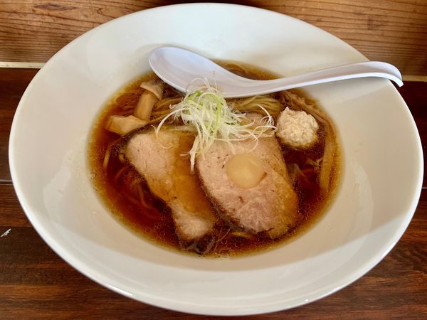 「特製醤油らーめん」@軍鶏と林檎の写真