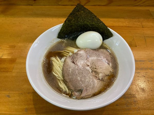 「正油・味玉」@煮干中華ソバ イチカワの写真