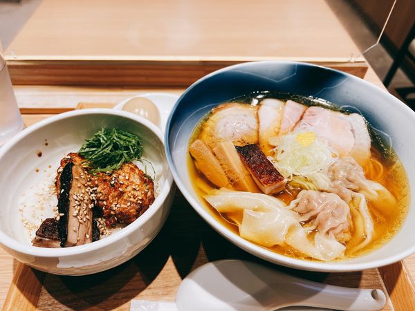 「特製白醤油らぁ麺」@らぁ麺 紫陽花の写真