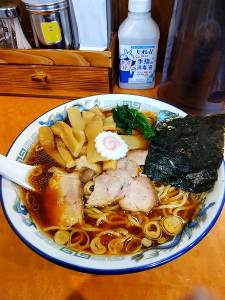 「醤油ラーメン＋メンマ」@麺屋かむいの写真