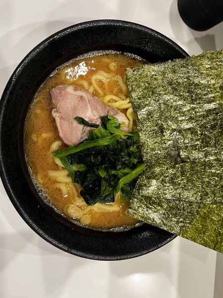 「醤油豚骨750円」@かわむら家の写真