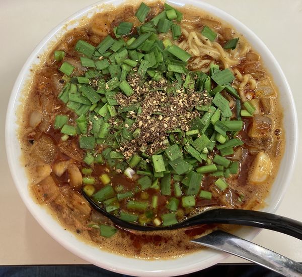 「勝浦タンタン麺」@ビンギリの写真