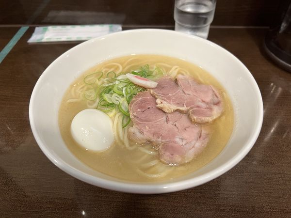 「塩ラーメン」@らーめん紬麦の写真