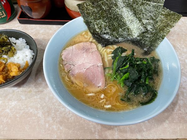 「ラーメン（850円）」@横濱ラーメン あさが家 本店の写真