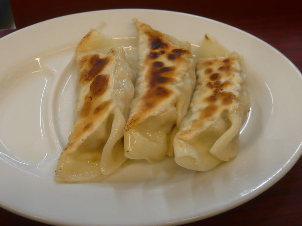 「肉餃子（3個）」@満北亭 新青海街道東大和店の写真