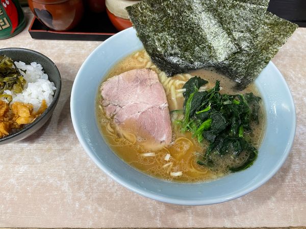「ラーメン（850円）」@横濱ラーメン あさが家 本店の写真