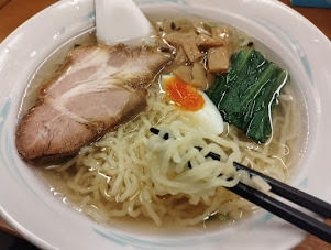 「支那そばと半カレー(1200)」@武田流 古式カレーライス 支那そば インディアン 本店の写真